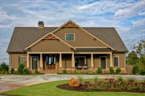 currahee home builders exterior in traditions of braselton
