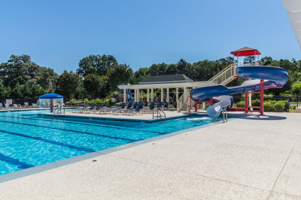 amenities at Traditions of Brasleton pool