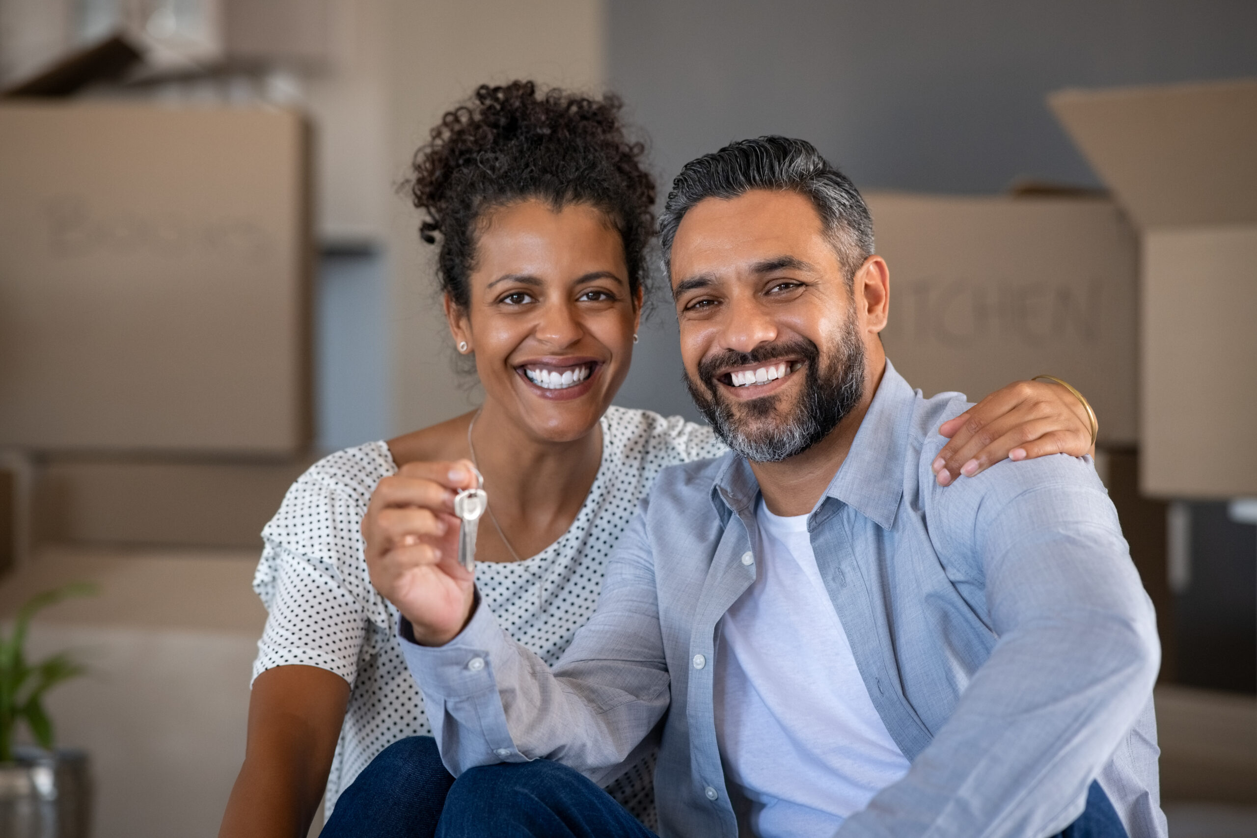 home buying couple in traditions of braselton Rido © Shutterstock