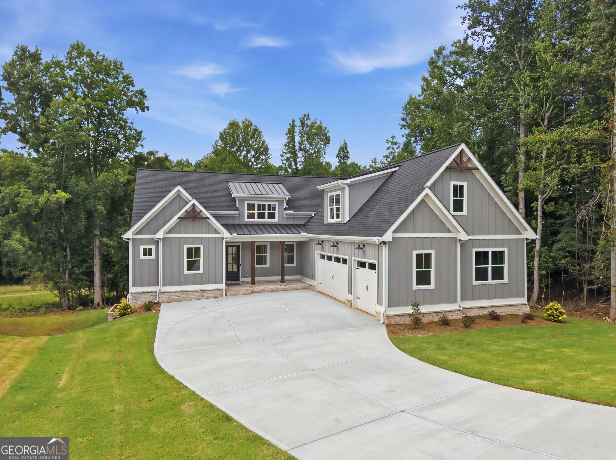 https://www.traditionsofbraseltonhomes.com/wp-content/uploads/mls/photos/10734100/10734100-1.jpg