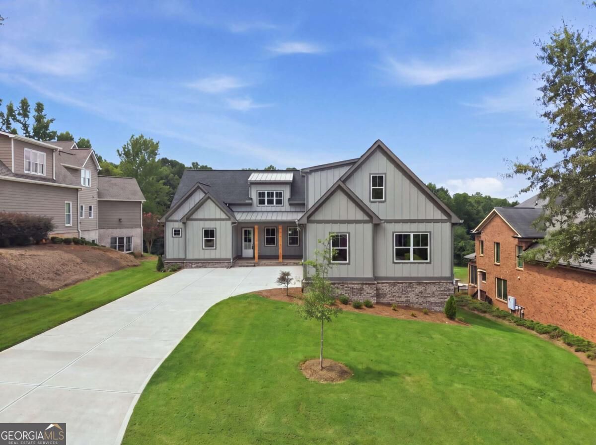 https://www.traditionsofbraseltonhomes.com/wp-content/uploads/mls/photos/10858335/10858335-1.jpg
